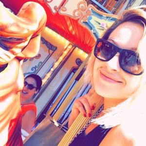 Meet your Posher, Andrea